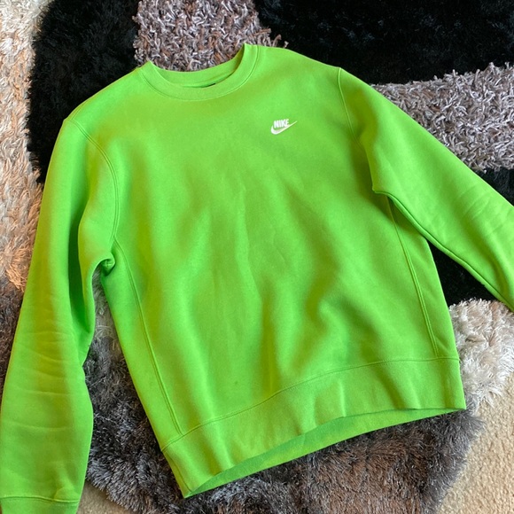 Nike sweatshirt